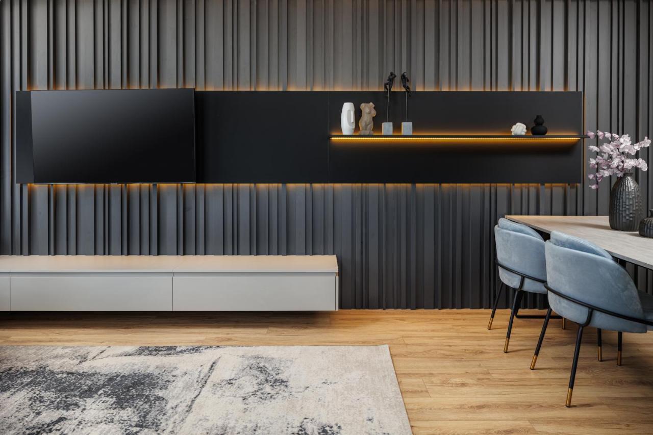 Mandala Designer Apartments With Free Private Parking, Near Mall Coresi Braşov Exteriör bild