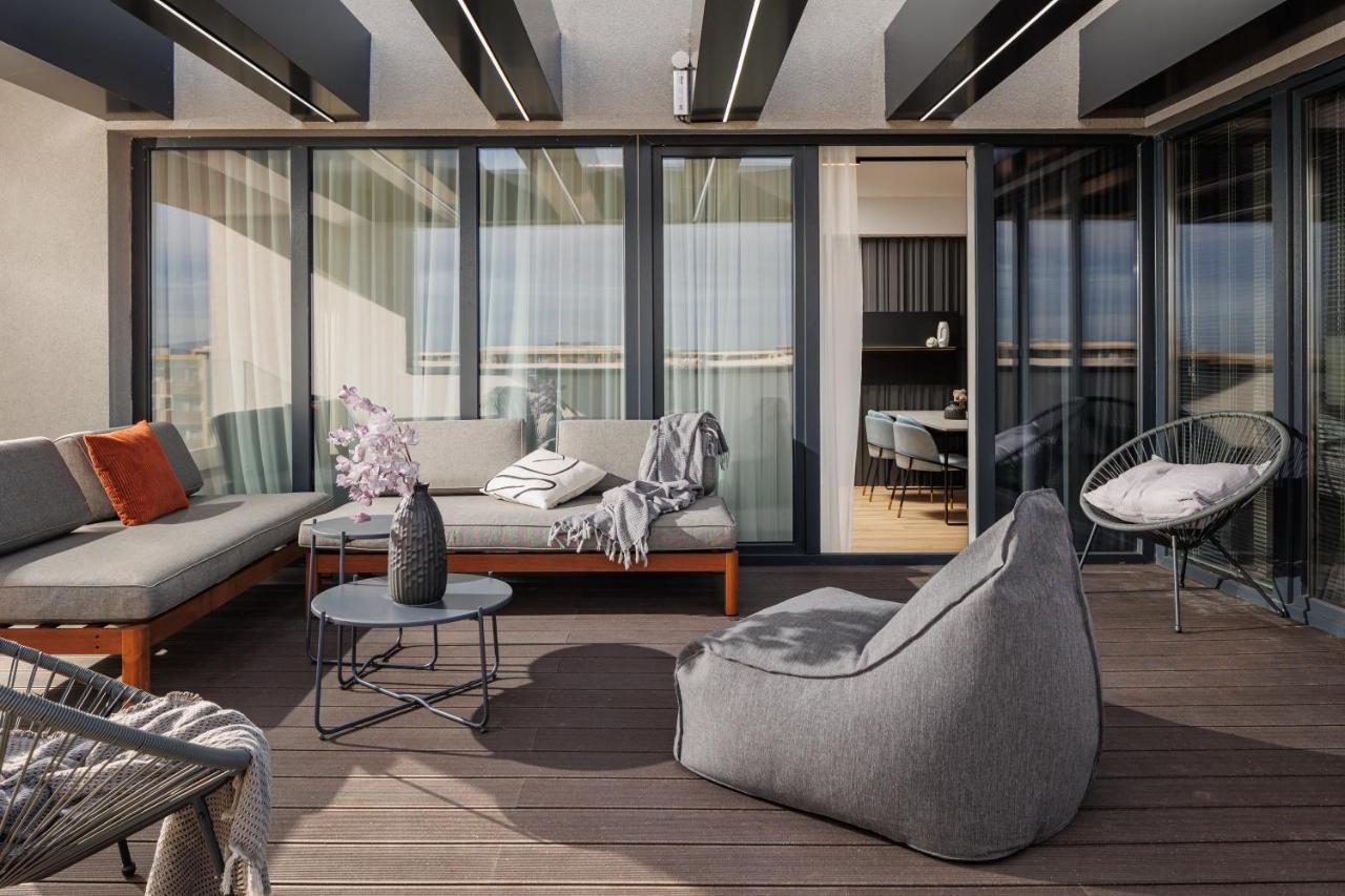 Mandala Designer Apartments With Free Private Parking, Near Mall Coresi Braşov Exteriör bild