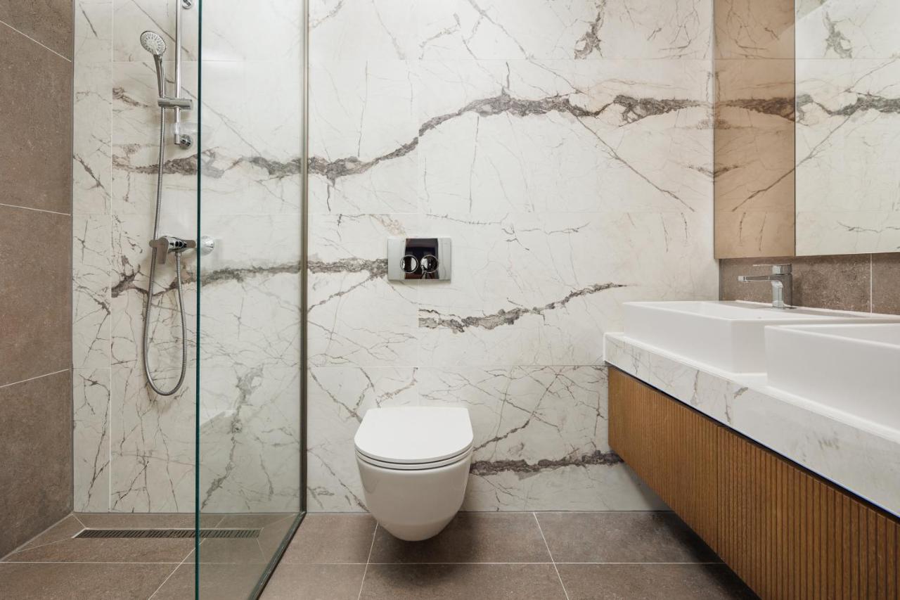 Mandala Designer Apartments With Free Private Parking, Near Mall Coresi Braşov Exteriör bild