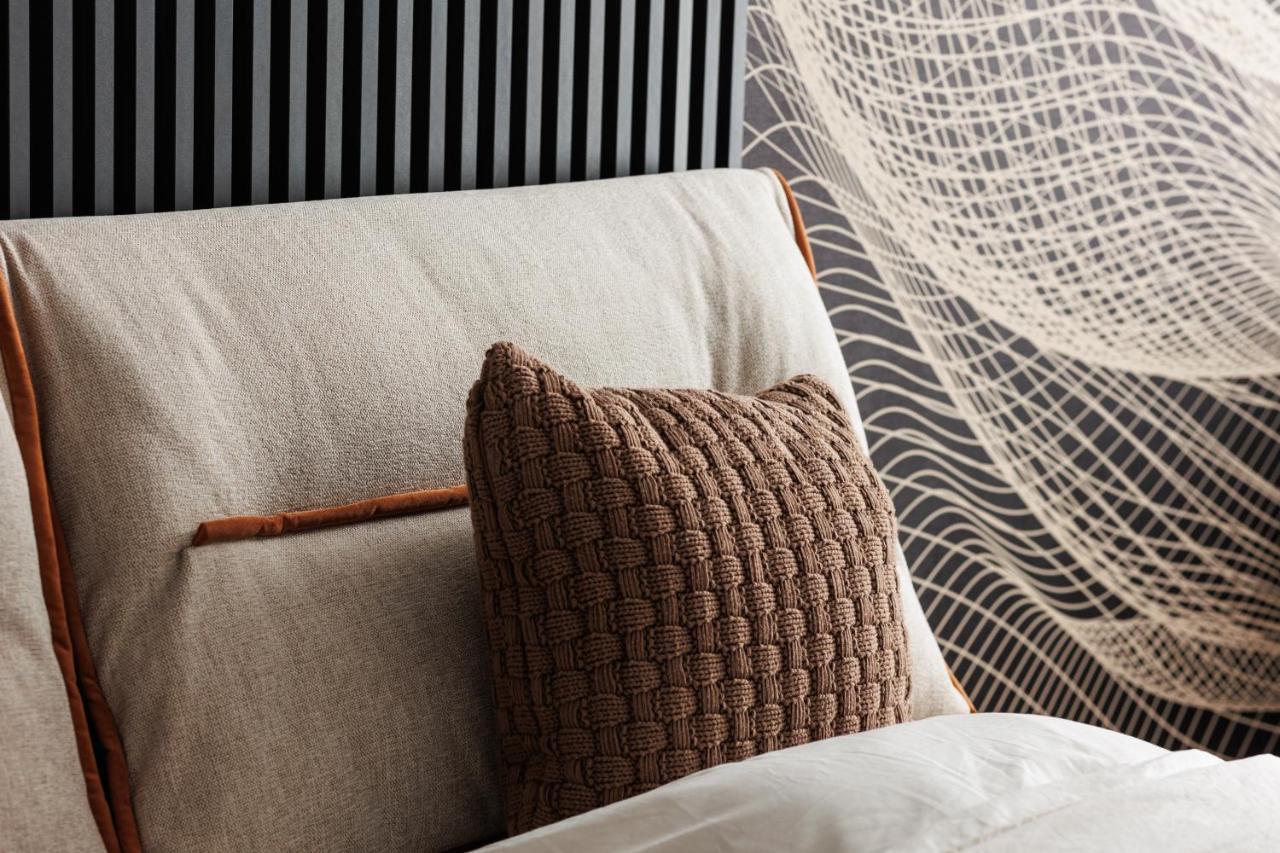 Mandala Designer Apartments With Free Private Parking, Near Mall Coresi Braşov Exteriör bild