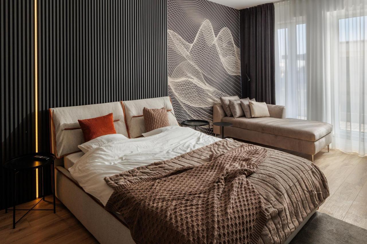 Mandala Designer Apartments With Free Private Parking, Near Mall Coresi Braşov Exteriör bild