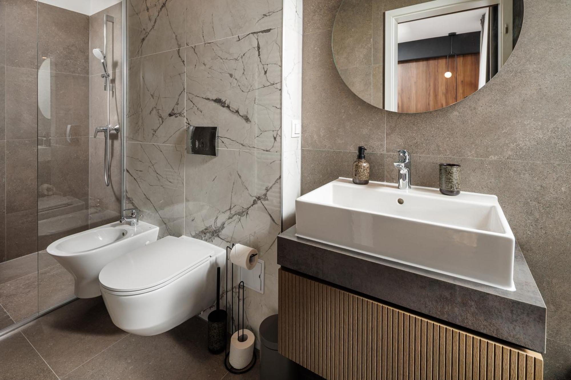 Mandala Designer Apartments With Free Private Parking, Near Mall Coresi Braşov Exteriör bild